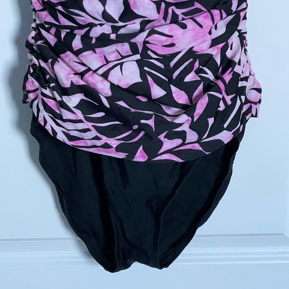 New! MiracleSuit one piece ruched floral Swimsuit 35106 - Picture 5 of 10